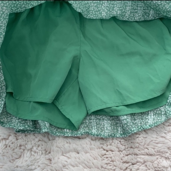 Abercrombie Kids Green Floral Stretch Waist Mini Skort A Line Flowy Skirt 15/16 - Picture 8 of 8